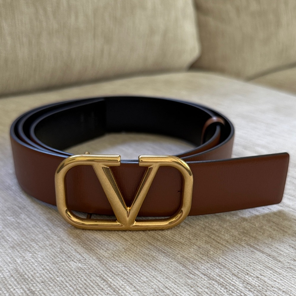Valentino VLOGO reversible women’s leather Belt